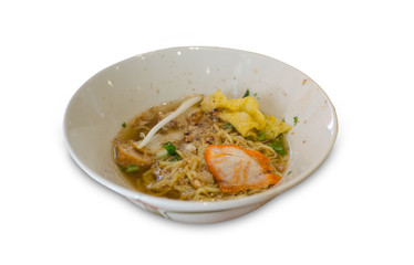thai food, yellow noodlw with slice pork