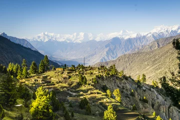 Foto op Plexiglas Nanga Parbat gezichtspunt van Golden Peak Rakaposhi-piek en Domani-piek van Fairy-weide van Nanga Parbat-basiskamp dat zich in Gilgit Pakistan bevond