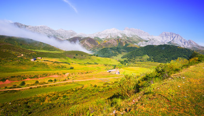 Obraz premium tranquil mountain landscape