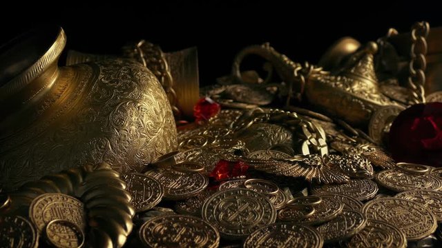 Huge Red Jewel In Treasure Hoard