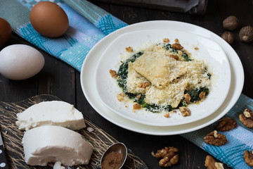 Ravioli with spinach, ricotta and nutmeg