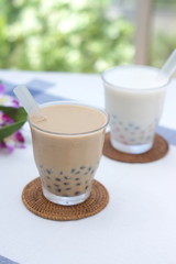 タピオカミルクティーとココナッツミルク