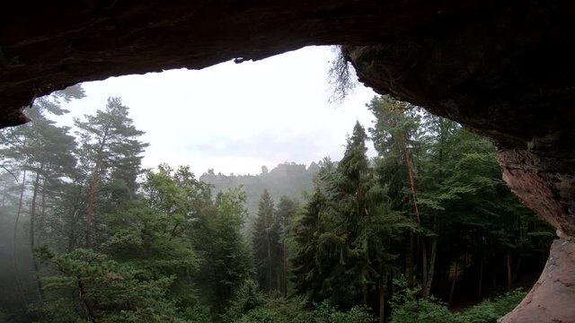 B&uuml;ttelfelsen in Dahn, Felsformationen, Felsen, Dahner Felsenweg