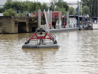 quai sur le fleuve