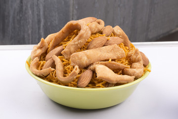 indian namkeen with bhujiya with nimki or namakpara