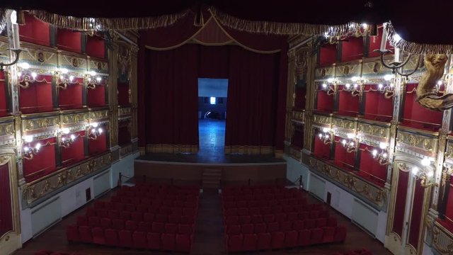 4K theatre curtains opening