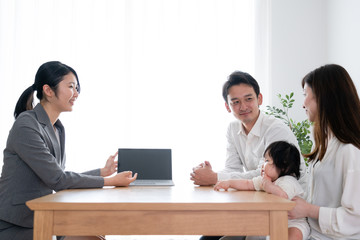 赤ちゃんの保険を検討