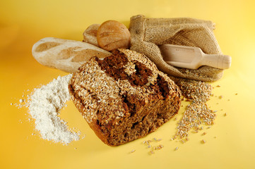 Brot mit Zutaten 2