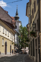 Lubiana, Slovenia, 24/06/2018: vista della chiesa di San Floriano, costruita in memoria del grande incendio che devastò le piazze di Stari trg e Gornji trg nel 1660
