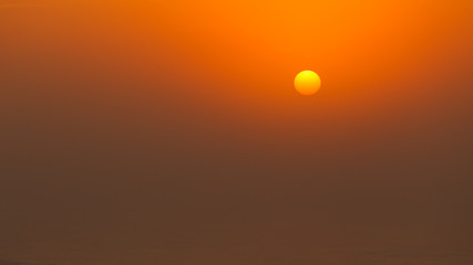 Obraz premium Bright sun during sunset