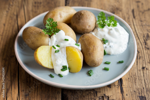 Pellkartoffeln Mit Pikantem Quark — Rezepte Suchen