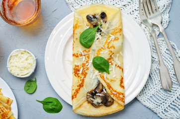 Mushrooms spinach cheese Crepes