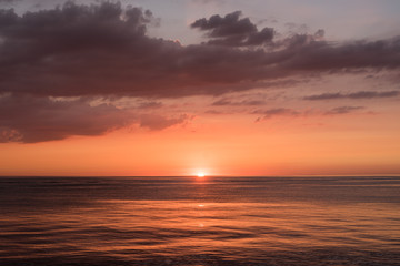 Fototapeta na wymiar sunset over lake erie