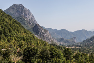 Fototapeta premium Stunning valley near the Blidinje Nature Park in Bosnia and Herzegovina in the Balkans on a sunny summer day.