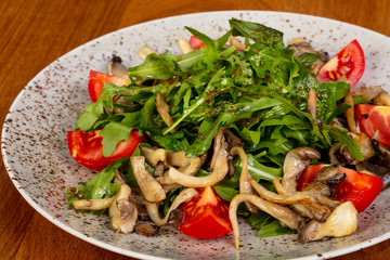 Salad with mushrooms