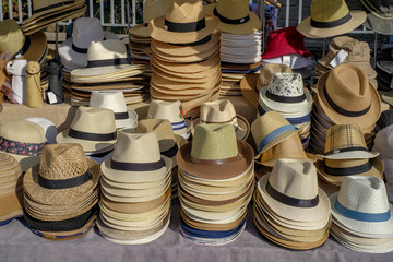 chapeaux de paille