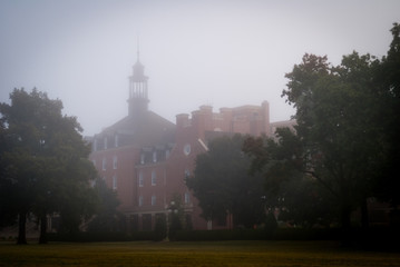 Fototapeta na wymiar Building in the fog