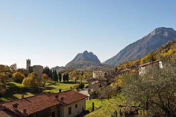 Blick über das Dorf Sasso, Ortsteil von Gargnano, Gardasee, Lago del Garda, Provinz Brescia, Region Lombardei, Italien