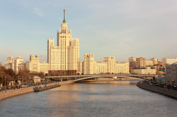 Fototapeta na wymiar Moscow cityscape with Stalin's high-rise building on kotelnicheskaya embankment