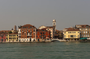 Fototapeta na wymiar Fondamenta delle Zattere, Stadtviertel (sestiere) Dorsoduro, Venedig, Venezia, Italien