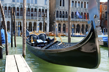 Fototapeta na wymiar Gondel auf dem Canal Grande, in Venedig, Venezia, Italien