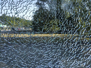 Zersplittertes Glas