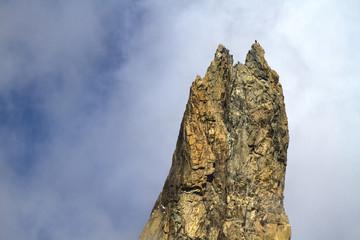 CIMA DEL DIENTE DE GIGANTE EN LOS ALPES 