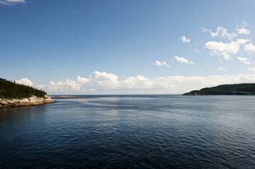 Mündung des Fjords Saguenay in den Sankt-Lorenz-Strom, Tadoussac, Region Charlevoix, Parc marin du Saguenay-Saint-Laurent, Provinz Québec, Kanada, Nordamerika