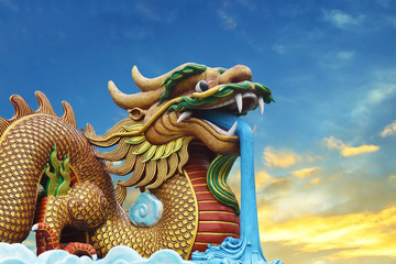 dragon statue