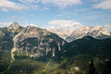 Blick zur Ahrnspitze und Wetterstein
