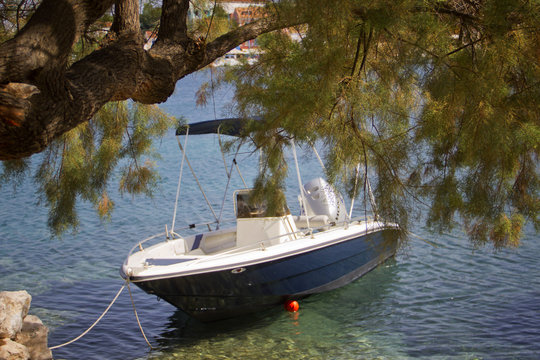 Motorboot vor Kefalonia