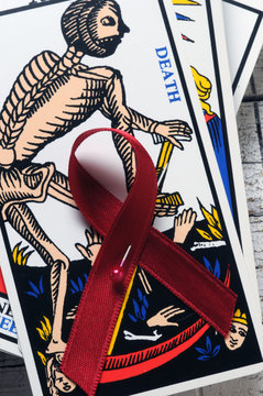Giornata mondiale contro l'AIDS  Día Mundial de la Lucha contra el Sida World AIDS Day Światowy Dzień Welt-AIDS-Tag 世界艾滋病日 يوم الإيدز العالمي विश्व एड्स दिवस Всемирный день борьбы со СПИДом Tarot