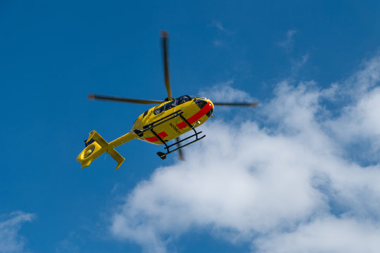 Rettungshubschrauber startet (SAR)