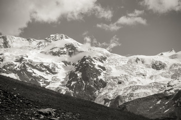 Obraz premium Panoramic view of the alpine valley of Gressoney Monte Rosa