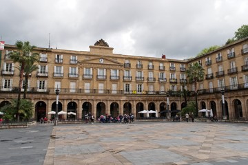 Fototapeta na wymiar New Square (Plaza Nueva) in Bilbao
