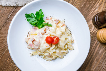 Spaghetti Carbonara with bacon