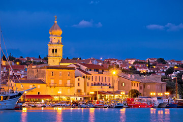 Obraz na płótnie Canvas Island town of Krk evening waterfront view