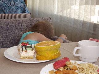 the child does not want to eat