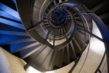 Obraz premium Spiral staircase bottom view