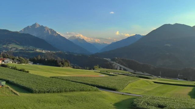 Arial Shot Tirol Wipptal Europabr&uuml;cke Serles Berge