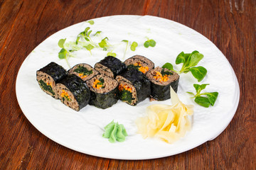 Japanese roll with soba
