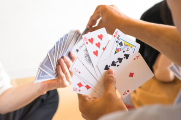 トランプ　ゲーム　遊び