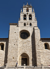 Fototapeta na wymiar Kirche San Lesmes, Burgos, Kastilien, Station auf dem Jakobsweg, Camino de Santiago
