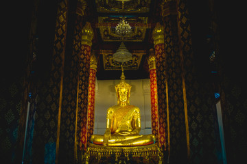 Obraz premium Ruins of ancient Buddha