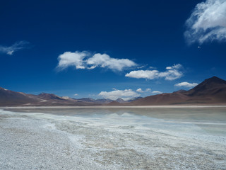 Fototapeta na wymiar Altiplanic High Altitude Lake in Bolivia Desert, Uyuni