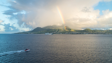 Naklejka na ściany i meble Regenbogen über St. Kitts