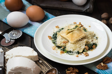 Ravioli with spinach, ricotta and nutmeg
