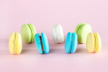 Colorful Macarons Yellow Blue Green Macarons French Dessert Tasty Macarons Pink Background