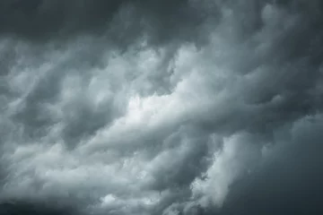 Photo sur Plexiglas Ciel Nuage noir et orage avant la pluie, nuages noirs dramatiques et ciel sombre