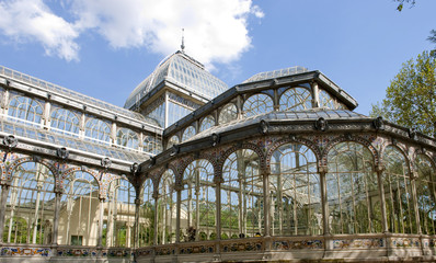Fototapeta na wymiar Palacio de Cristal, Glaspalast, Retiro-Park, Madrid, Spanien